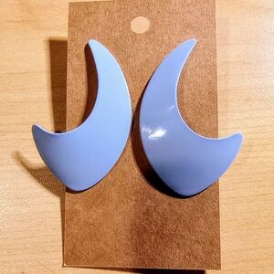 Vintage 80s 90s Drop Periwinkle Blue Fishhook Half Moon Shape Earrings. Pierced